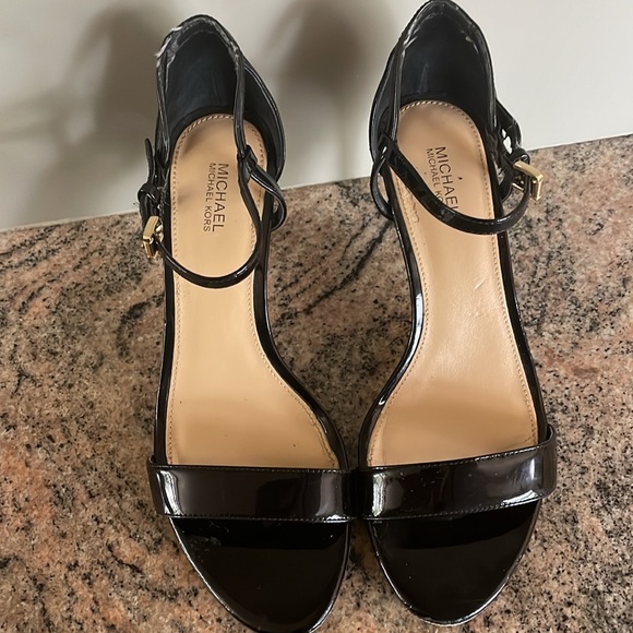 Michael Kors Simone Patent Sandal - Picture 2 of 8